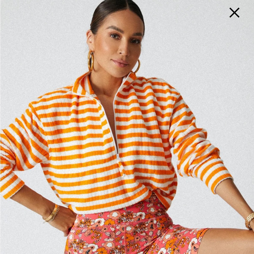 Bandier sweater